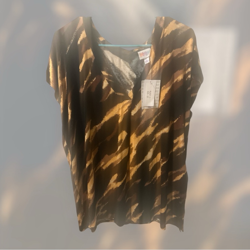 Lularoo Alice Box Pleat Sz large NWT short sleeved top